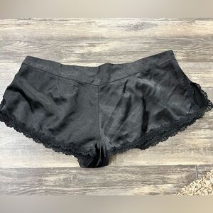 Cacique black silk shorties sz 18/20